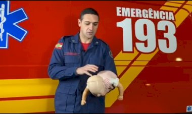 Agosto celebra o aleitamento materno e CBMSC traz dicas de cuidados com bebês durante a amamentação