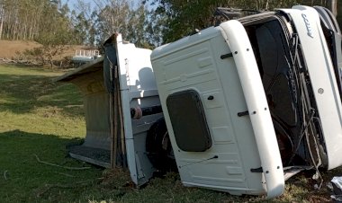 Motorista morre após capotar caminhão em Siderópolis