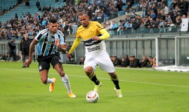 Grêmio é dominado pelo Criciúma no Heriberto Hulse