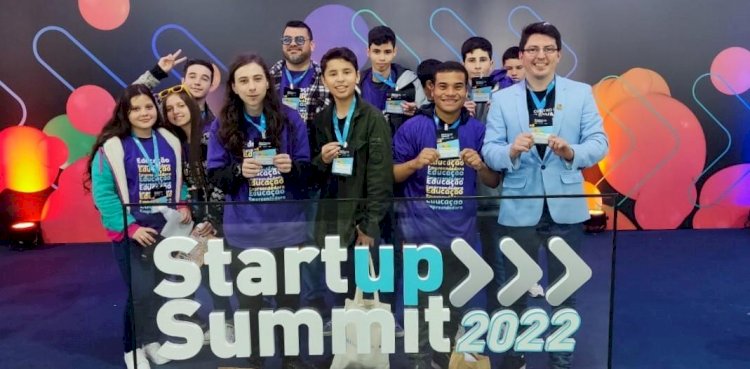 Alunos da Abadeus participam do Startup Summit 2022, em Florianópolis