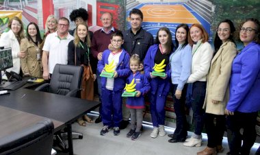 Alunos da rede municipal de Criciúma são premiados no concurso da Bananicultura