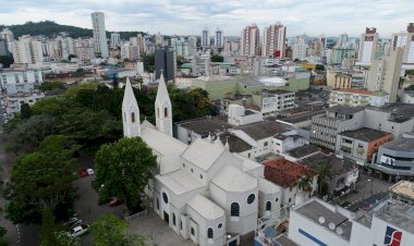 Programação artística e cultural e cardápio gastronômico são definidos para Quermesse de Criciúma