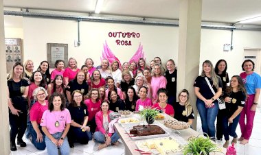 Mulheres Policiais Civis participam de Happy Hour Rosa