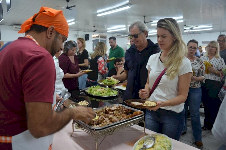 Bairro da Juventude prepara o Almoço das Carnes Brancas