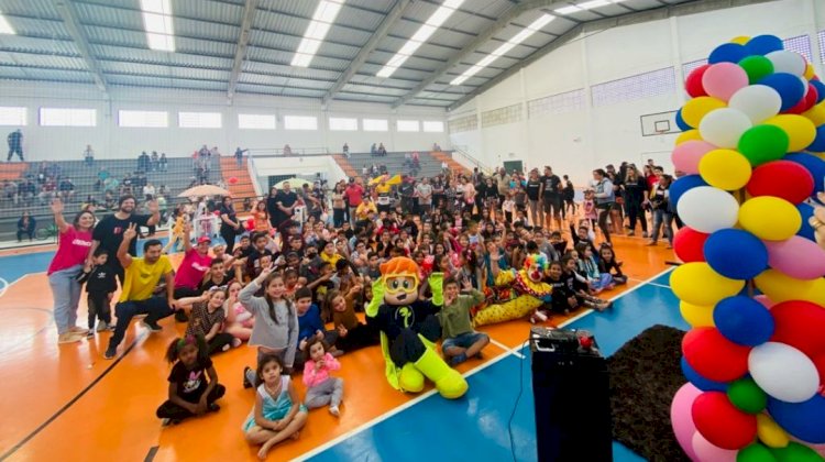 Comerciantes e comunidade promovem festa para crianças na Santa Luzia