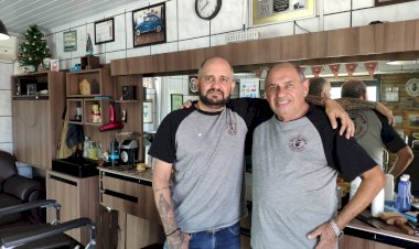 Cidade Mineira tem o barbeiro mais antigo da região