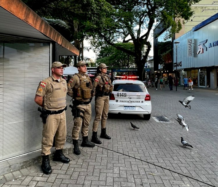 PM faz Operação Natal  na área central de Criciúma