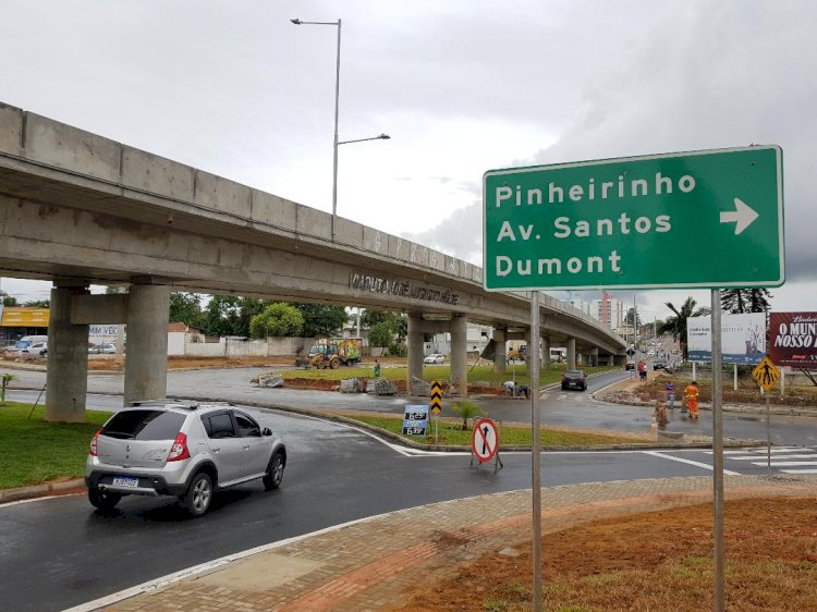 Inauguração do viaduto sobre a Avenida Santos Dumont altera trânsito na região