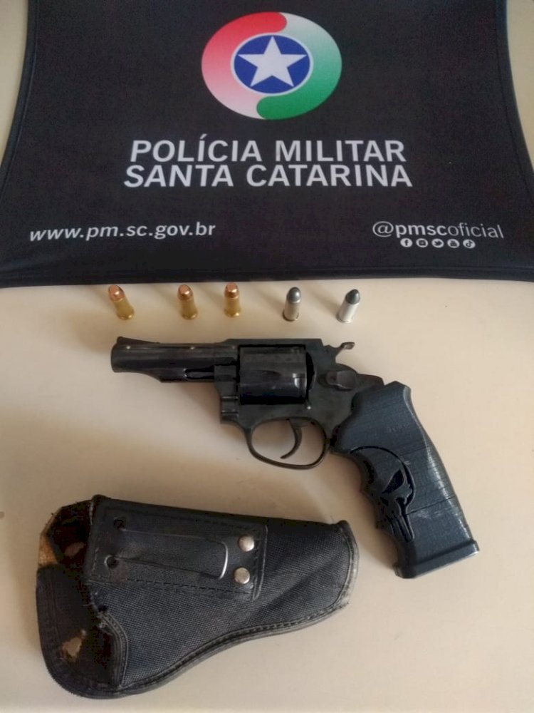 PM prende homem por porte ilegal de Arma na Mina União