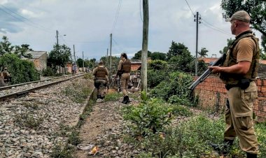 ”Operação Pinheirinho Mais Seguro” faz abordagens e apreensão de drogas