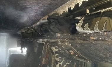 ÕNIBUS PEGA FOGO NA RODOVIÁRIA DE CRICIÚMA E BOMBEIROS CHEGAM EM TEMPO DE COMBATER AS CHAMAS