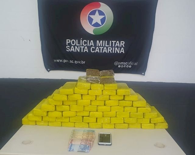 Polícia Militar apreende cerca de 50 kg de Maconha em Ciúma