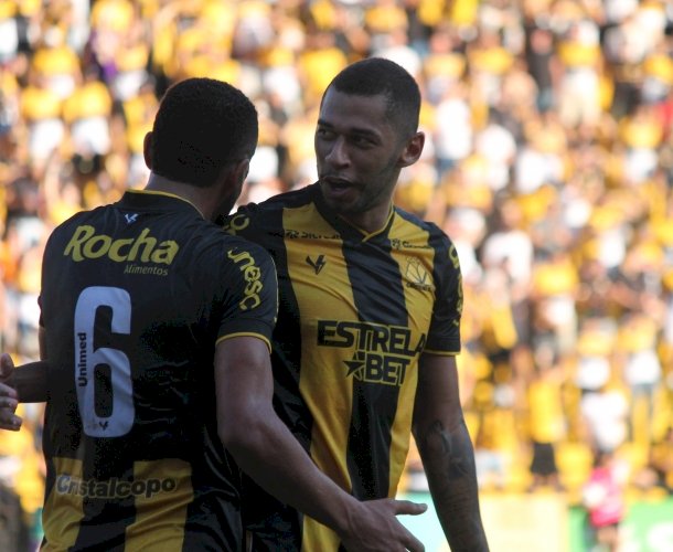 TIGRE VENCE O FIGUEIRENSE NO  HERIBERTO HULSE COM GOL DE FABINHO