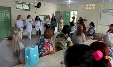 Acadêmicos dos cursos da área da saúde da Unesc realizam atendimentos para mulheres do Cras Tereza Cristina