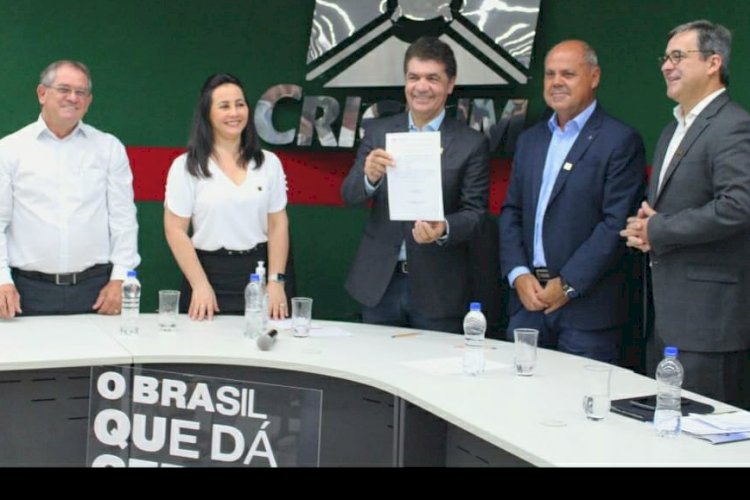 Novos secretários da Prefeitura são empossados em Criciúma - Jornal Dos  Bairros Cri