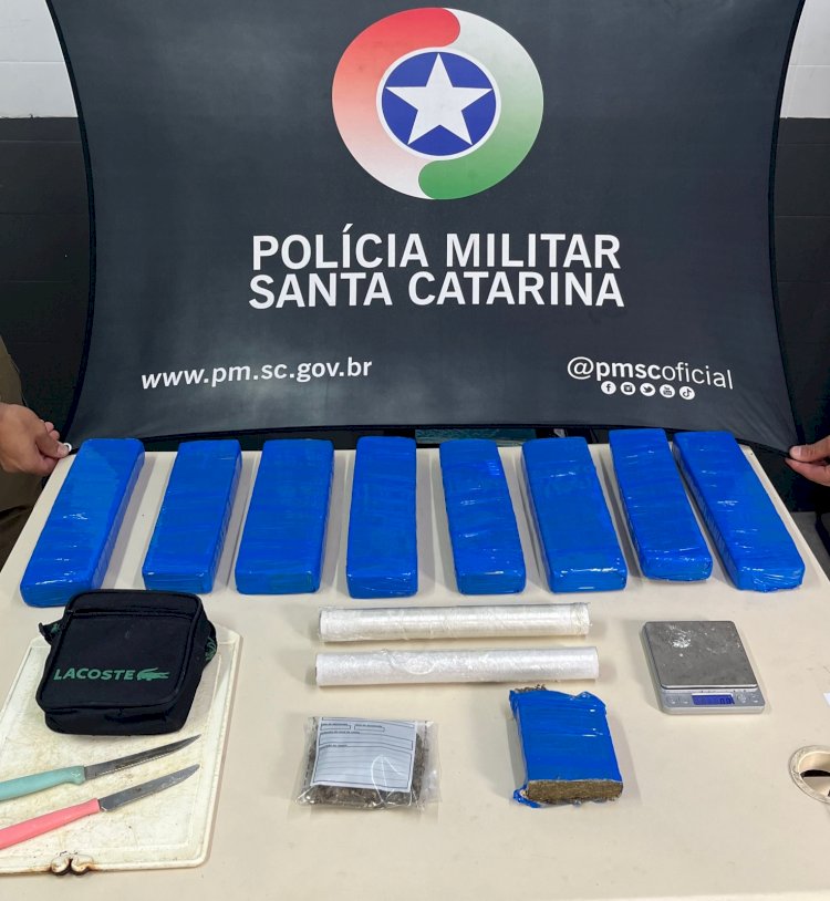 PM ENCONTRA MAIS DE 3 KG DE MACONHA EM CASA ABANDONADA