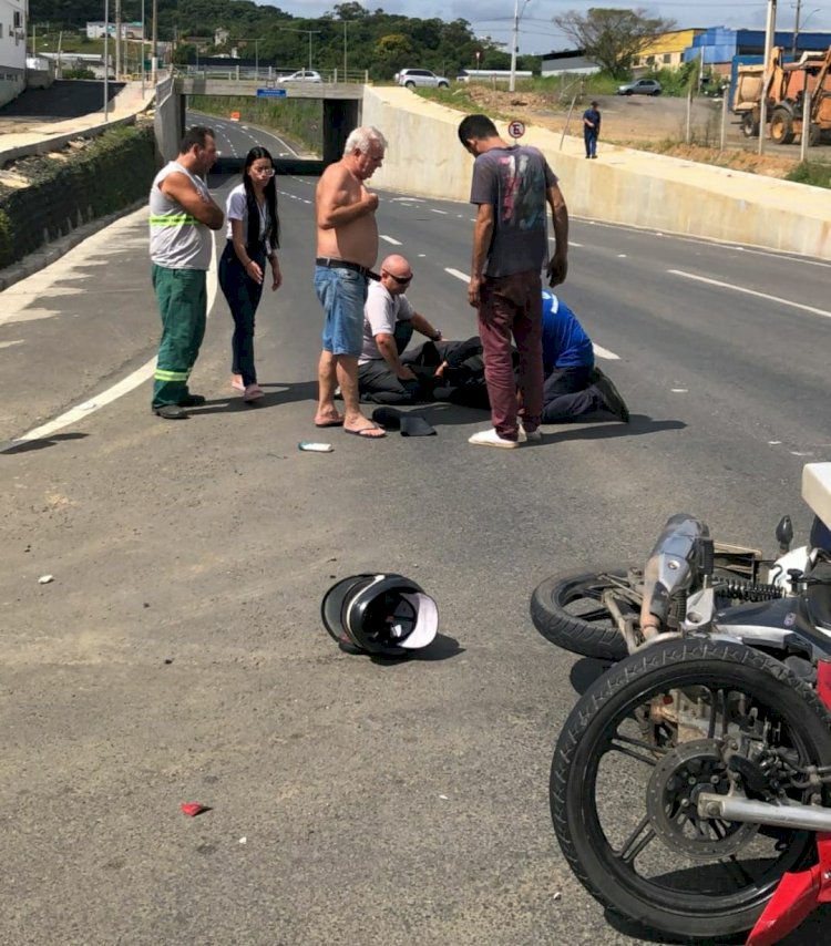 Acidente envolve duas motocicletas em Criciúma