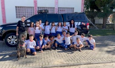 Polícia Civil leva o Programa de Orientação a Cidadania: “K9 na Escola” até a Escola Municipal de Educação Básica Pascoal Meller