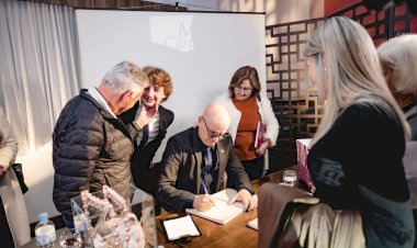 Benício Spillere lança livro “Mães de Caravaggio”