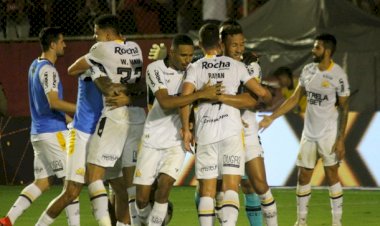 TIGRE VENCE O VITÓRIA NO BARRADÃO E VOLTA AO G4