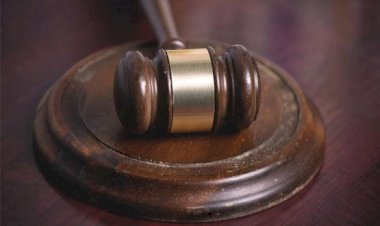 Mantida condenação a mulher que relacionou furto de luvas à exoneração de servidor em Imbituba