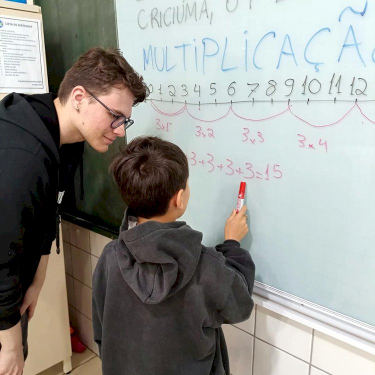 Empresa Júnior se destaca como a maior do segmento na área da matemática no Brasil