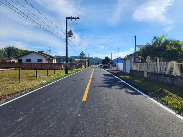 Moradores do bairro São Sebastião recebem obras da prefeitura de Criciúma