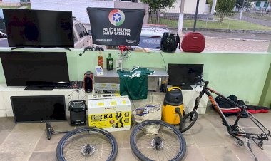 Polícia Prende Homem com Vários Produtos de Furto