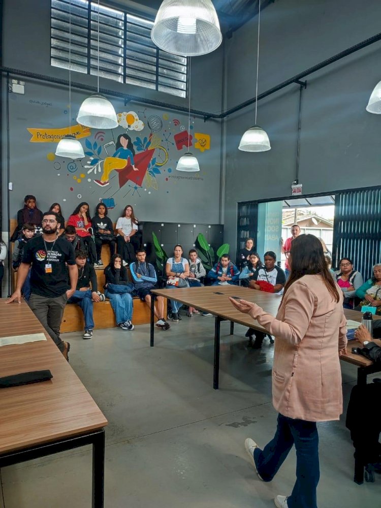 Programa Jovens Aprendizes emprega e prepara futuros profissionais na Librelato