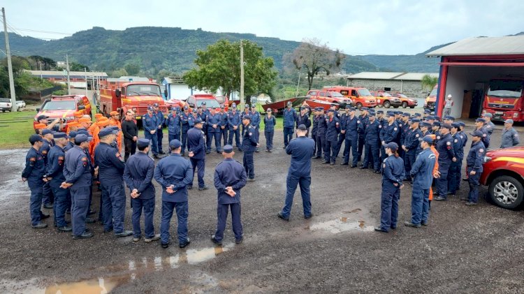 Equipes especializadas do CBMSC são acionadas para apoio ao Rio Grande do Sul