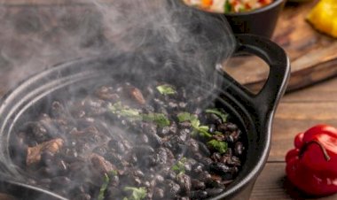 Criança que sofreu queimadura de 2º Grau com caldo de feijão na escola será indenizada