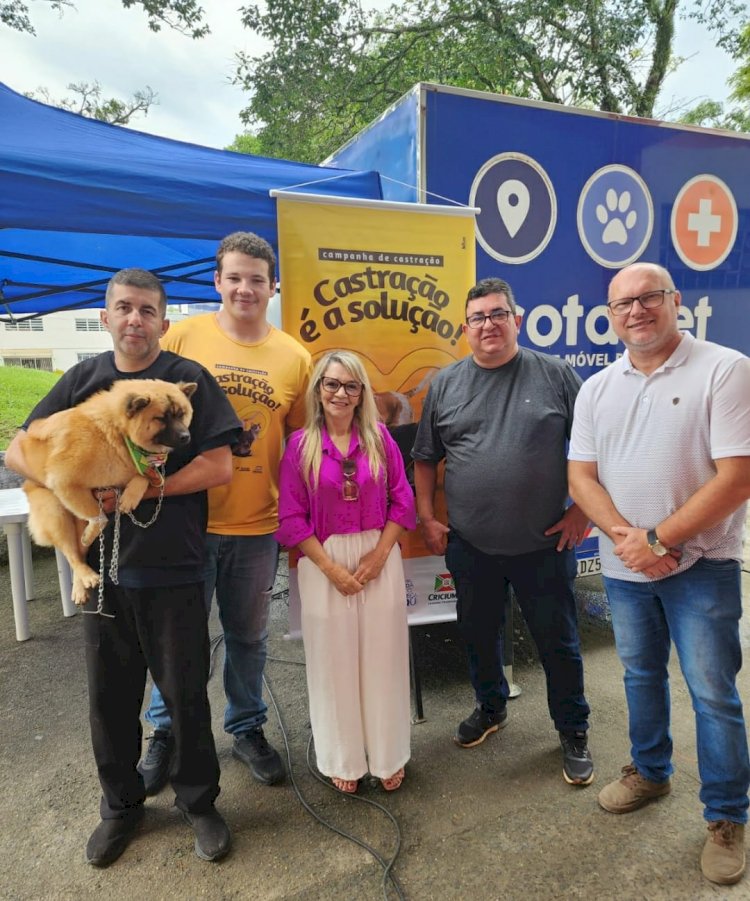 Castração é a Solução: blitz cadastra 105 animais no bairro Quarta Linha