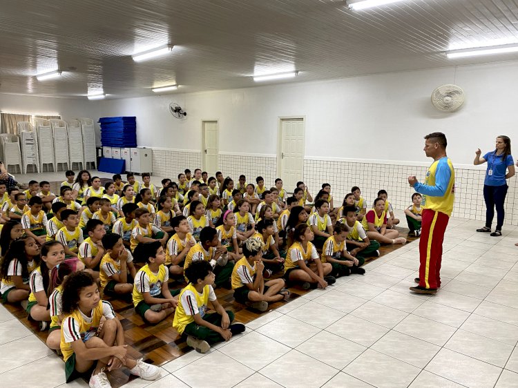 Projeto Golfinho forma 80 alunos em Forquilhinha