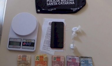 Homem tenta enganar a PM se passando pelo irmão e vai em cana por tráfico de drogas e falsidade ideológica