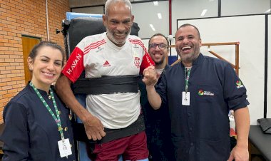 Quase um ano depois, a oportunidade de olhar nos olhos