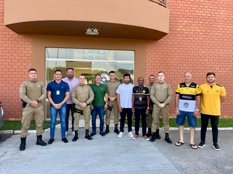 PM com diretoria do Criciúma e torcida reunidas visando a serie A