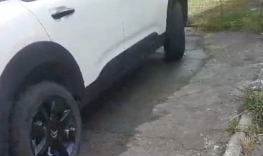 Médico deixa paciente esperando e vai lavar o carro