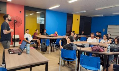 Jovens Talentos: Abadeus prepara adolescentes para o mercado de trabalho