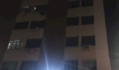 Bombeiros socorrem homem no oitavo andar em apartamento de Criciúma após incêndio