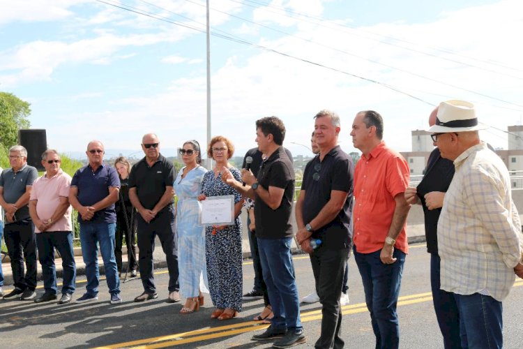 Viaduto sobre a Via Rápida que liga vários bairros é inaugurado em Criciúma