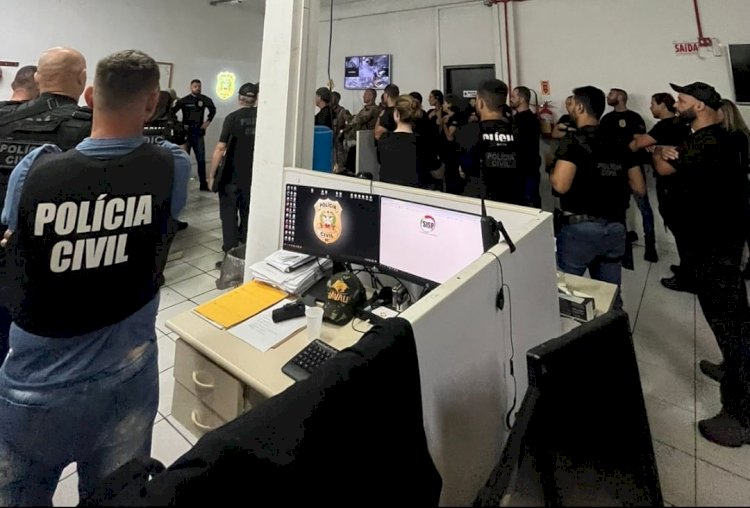 Polícia Civil faz operação no Pinheirinho, e região do Trilho, resulta na condução de 8 pessoas e na apreensão de drogas, dinheiro e munições de calibre restrito