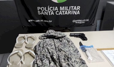 Dupla assalta farmácia no Pinheirinho e ladrão é preso em seguida