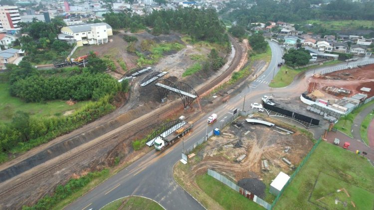 Prefeitura de Criciúma inicia implantação da passarela de acesso ao Parque dos Imigrantes