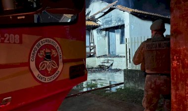 Bebê de 3 meses e avó são mortas em incêndio Criminoso em Criciúma