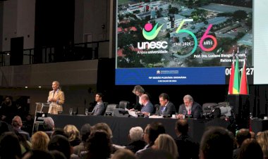 Reitora da Unesc apresenta os impactos de uma Universidade Comunitária em sessão da Alesc