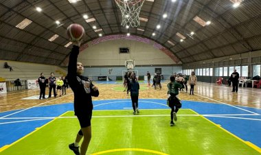 Triatlhon e Basquete Feminino de Criciúma realizam festivais infantis