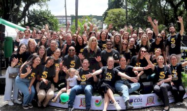 Unesc dá nova cara para a Praça Nereu Ramos e celebra momento com a comunidade