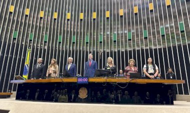 Acafe é homenageada pela Câmara dos Deputados pelos 50 anos de contribuição à educação