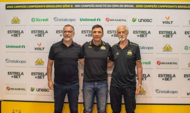 TÉCNICO ZÉ RICARDO É APRESENTADO OFICIALMENTE