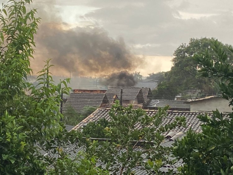 EDICULA PEGA FOGO NA CIDADE MINEIRA NOVA